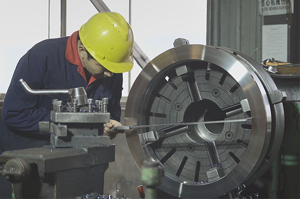 回转支承的安装与维护